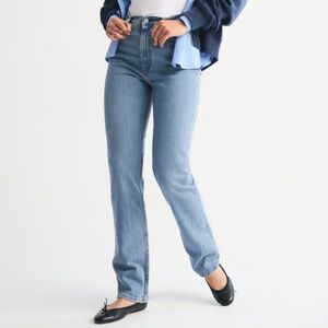 Abercrombie Ultra High Rise ’90s Straight Jean — Size 25 — Gently Loved